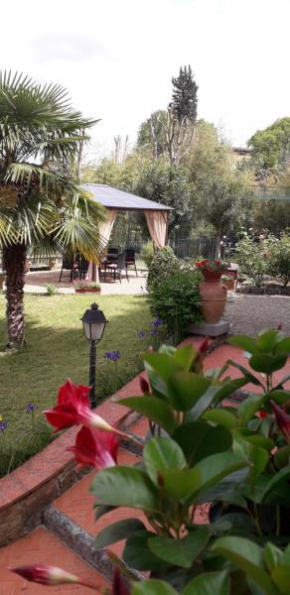Гостиница Casa Betania casa per Ferie  Флоренция